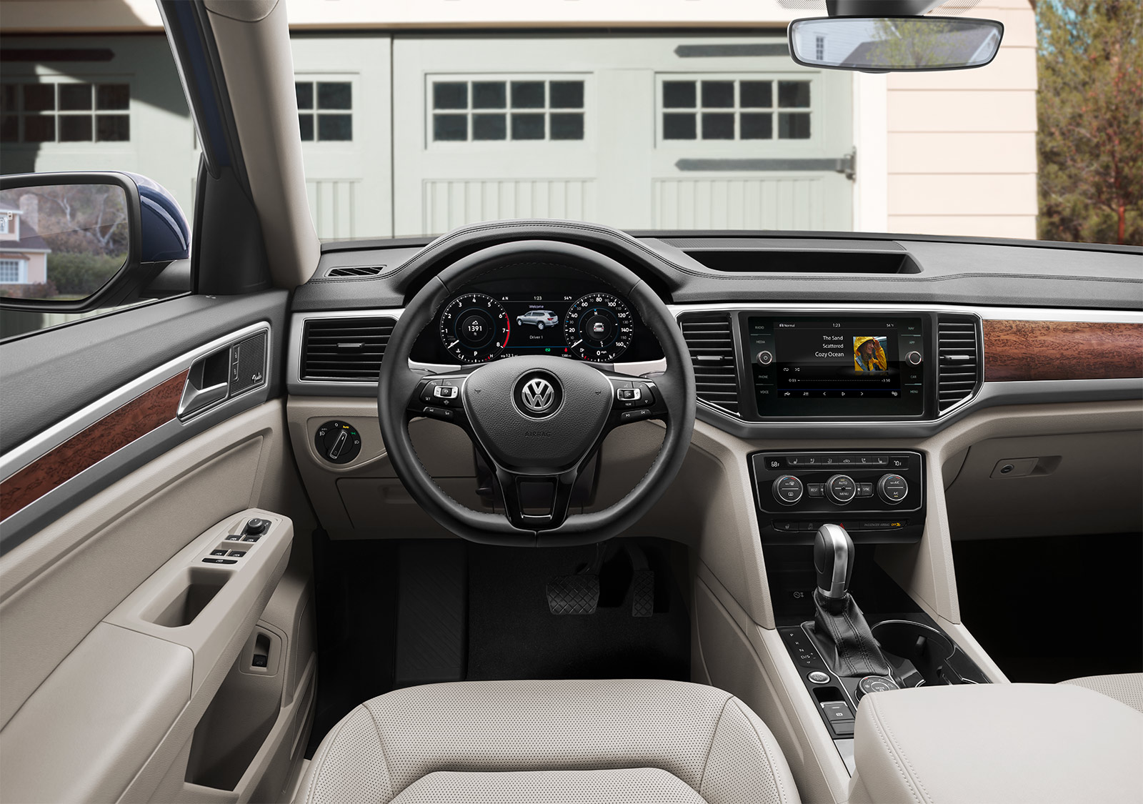 2019 Volkswagen Atlas SEL Premium | Larry Roesch Volkswagen